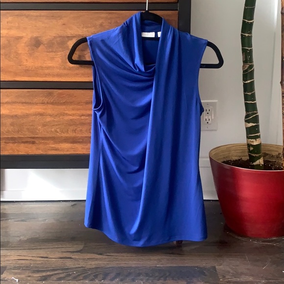 Blue sleeveless stretchy business casual top. - Picture 2 of 5